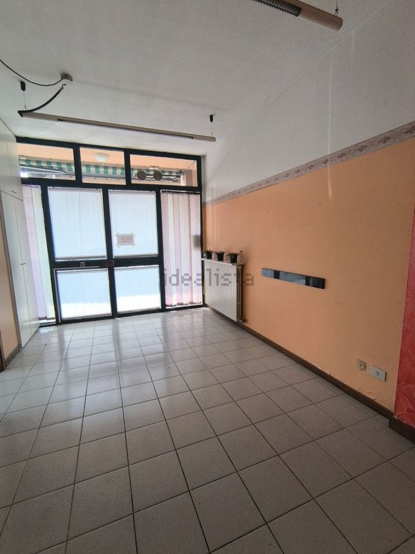 ufficio in vendita ad Albavilla