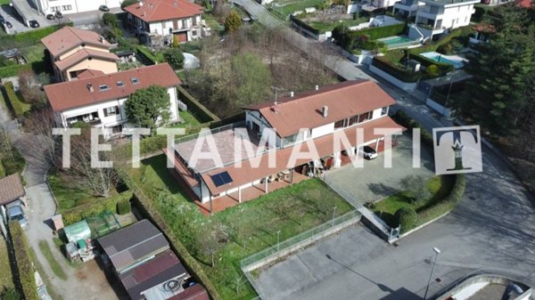 casa indipendente in vendita ad Albavilla