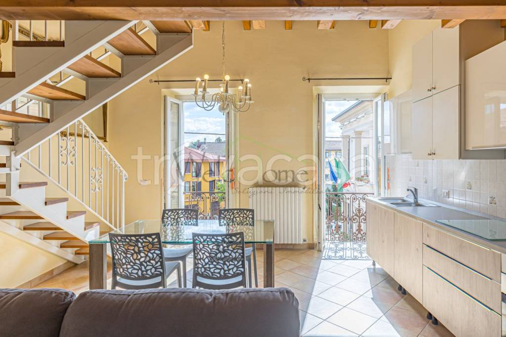 appartamento in vendita ad Albavilla