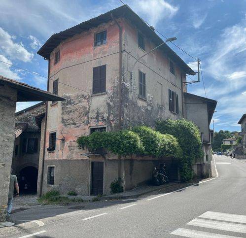 appartamento in vendita ad Albavilla