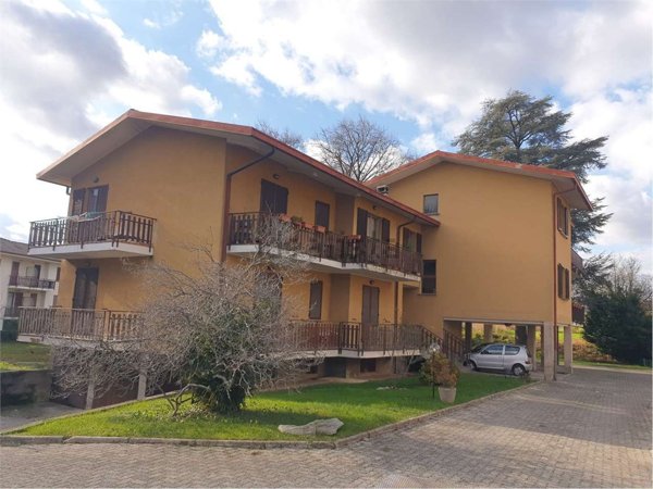 appartamento in vendita ad Albavilla