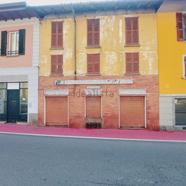appartamento in vendita ad Albavilla in zona Vill'Albese