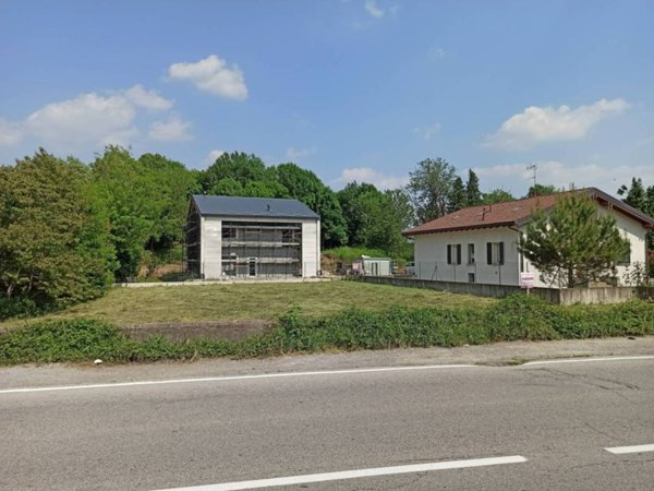 terreno edificabile in vendita ad Albavilla