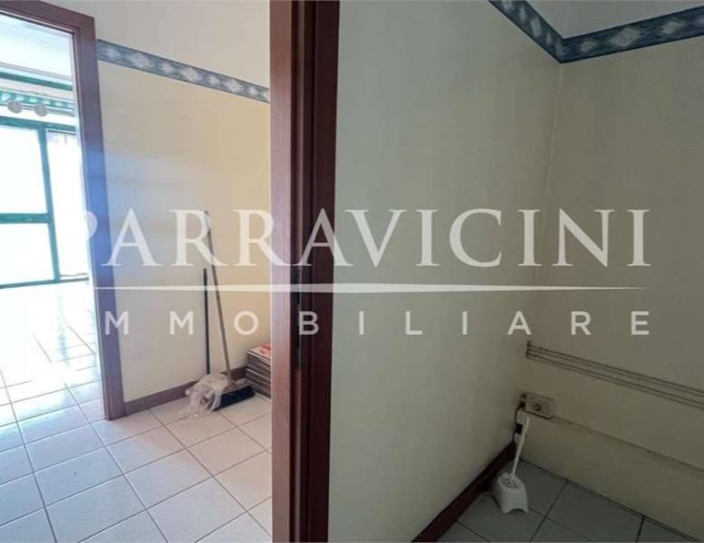 negozio in vendita ad Albavilla