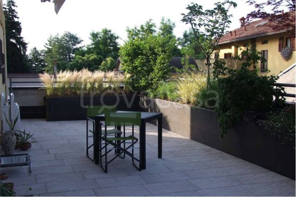 appartamento in vendita ad Albavilla