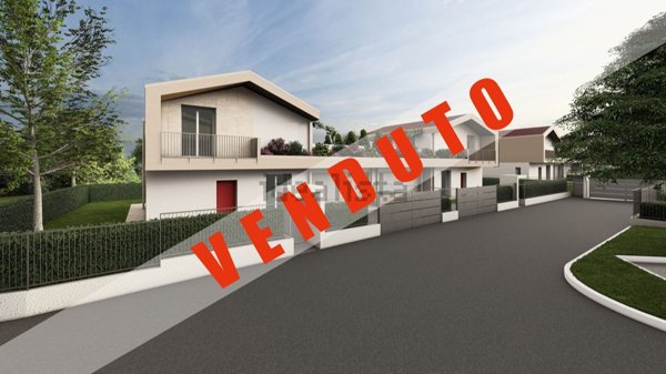 casa indipendente in vendita ad Albavilla in zona Vill'Albese