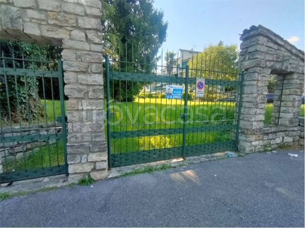 terreno edificabile in vendita ad Albavilla