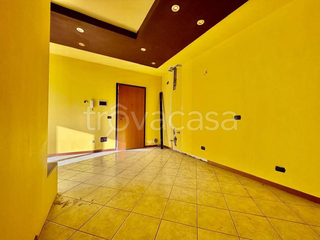 appartamento in vendita ad Albavilla in zona Saruggia