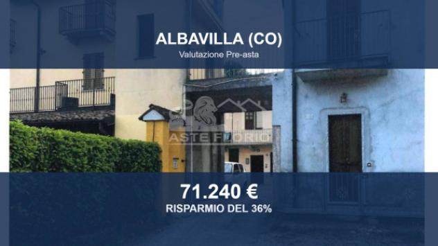appartamento in vendita ad Albavilla in zona Saruggia