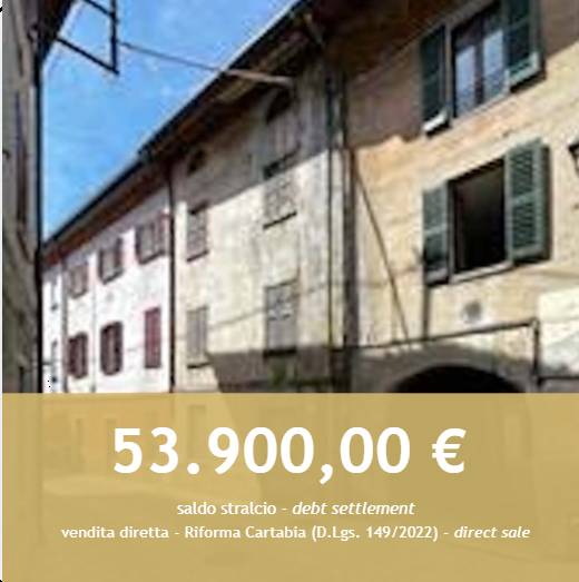 casale in vendita ad Albavilla in zona Vill'Albese