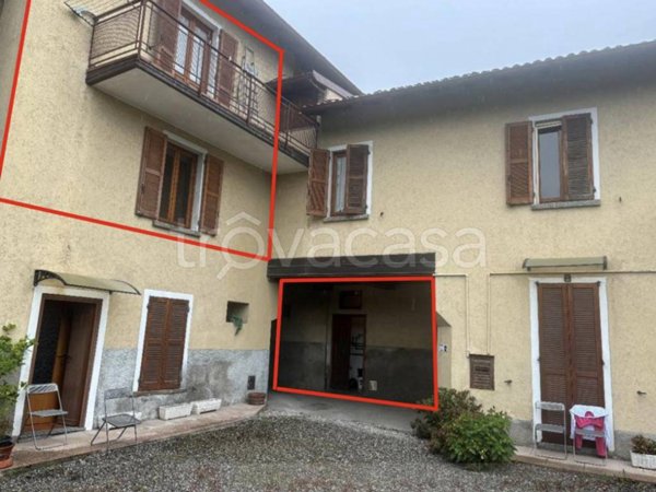 casa indipendente in vendita ad Albavilla in zona Vill'Albese