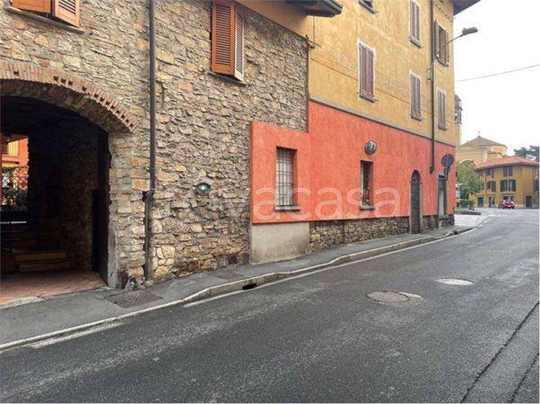 appartamento in vendita ad Albavilla in zona Vill'Albese