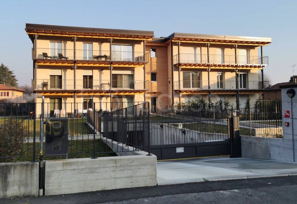appartamento in vendita ad Albese con Cassano in zona Cassano