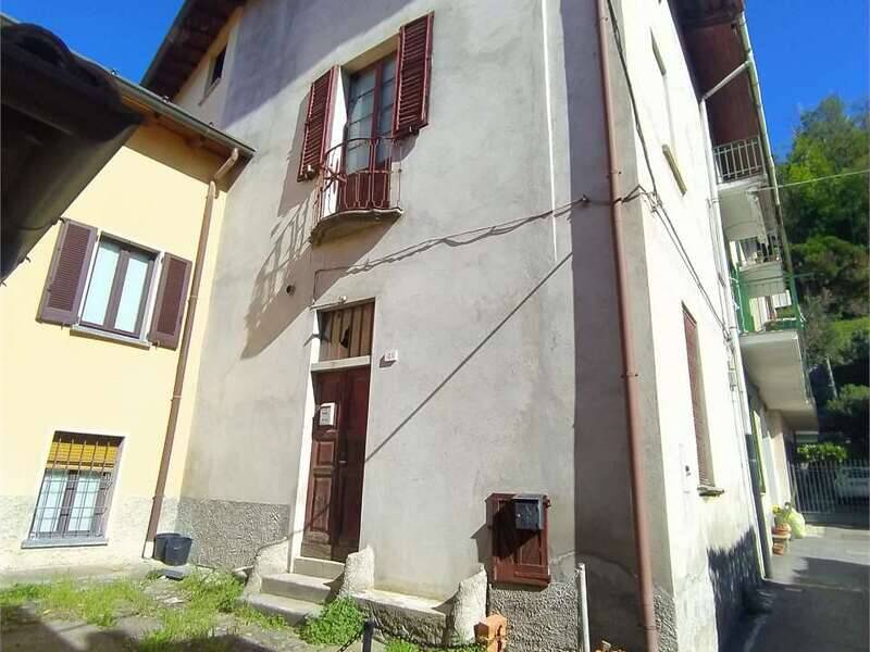 casa indipendente in vendita ad Albese con Cassano