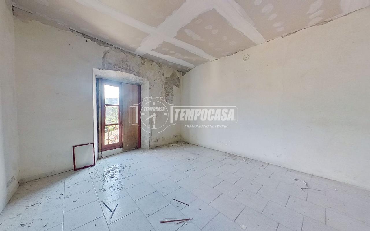 appartamento in vendita ad Albese con Cassano