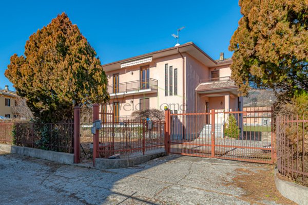 appartamento in vendita ad Albese con Cassano