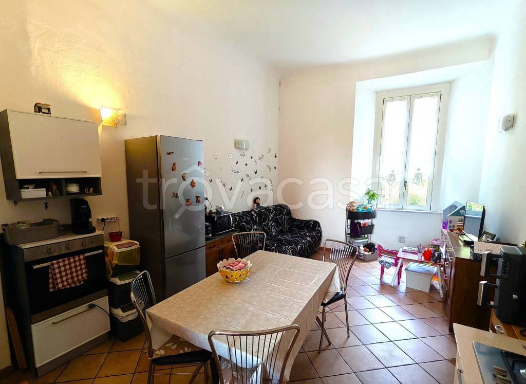 appartamento in vendita ad Albese con Cassano