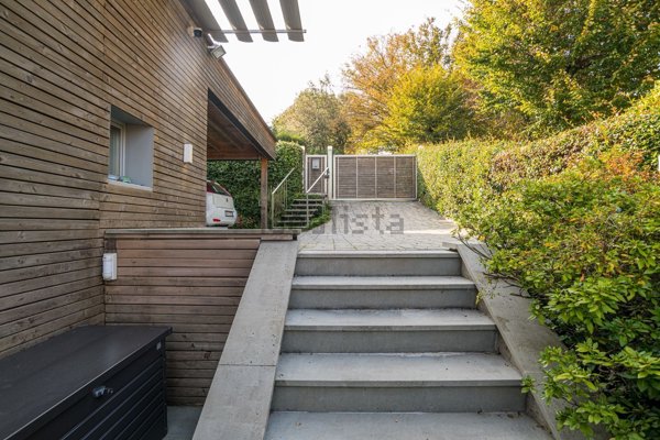 casa indipendente in vendita ad Albese con Cassano