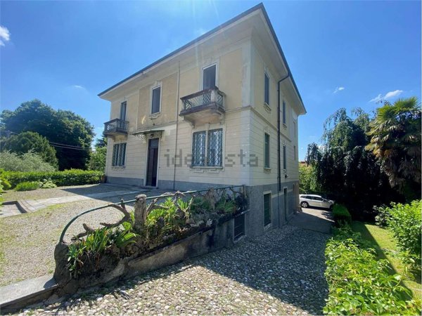 casa indipendente in vendita ad Albese con Cassano