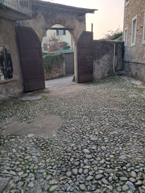 casa indipendente in vendita ad Albese con Cassano