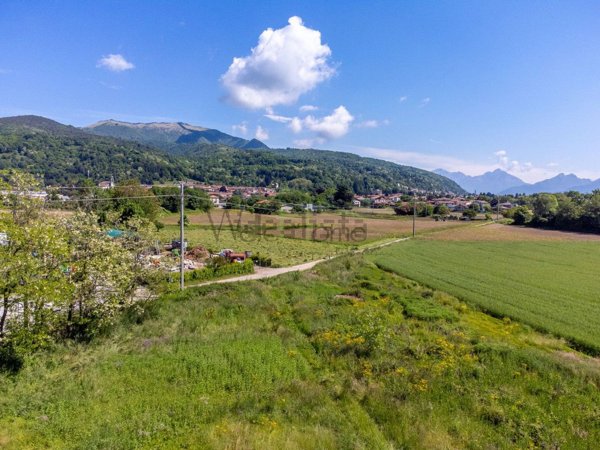 terreno edificabile in vendita ad Albese con Cassano