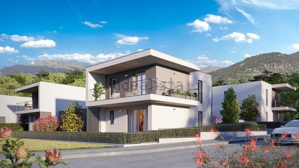 casa indipendente in vendita ad Albese con Cassano