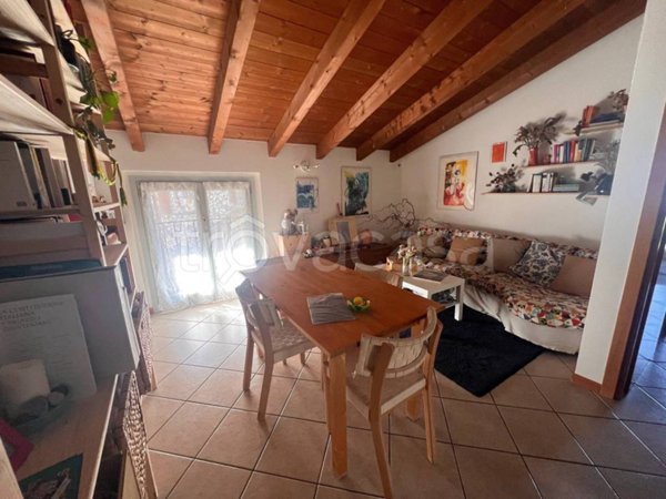 appartamento in vendita ad Albese con Cassano