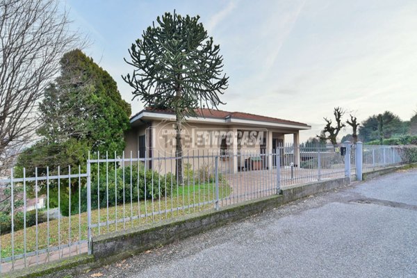 appartamento in vendita ad Albese con Cassano