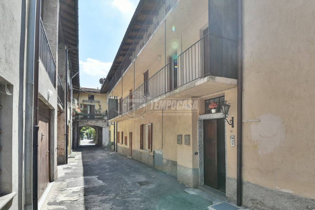 casa indipendente in vendita ad Albese con Cassano