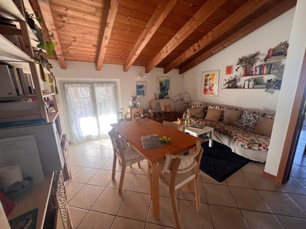 appartamento in vendita ad Albese con Cassano