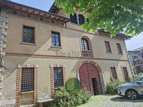 casa indipendente in vendita ad Albese con Cassano