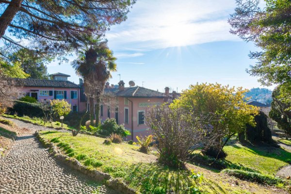 casa indipendente in vendita ad Albese con Cassano in zona Cassano