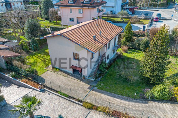 casa indipendente in vendita ad Albese con Cassano in zona Cassano