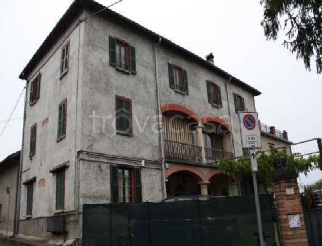 appartamento in vendita ad Albiolo