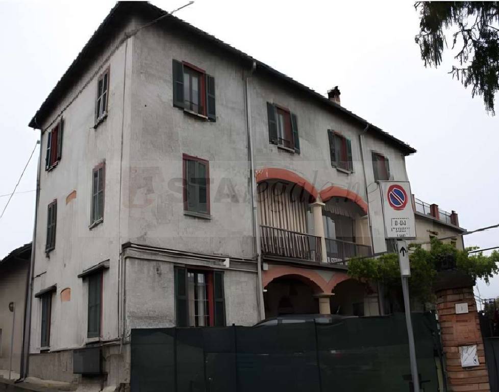 appartamento in vendita ad Albiolo