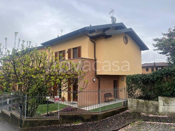 appartamento in vendita ad Albiolo