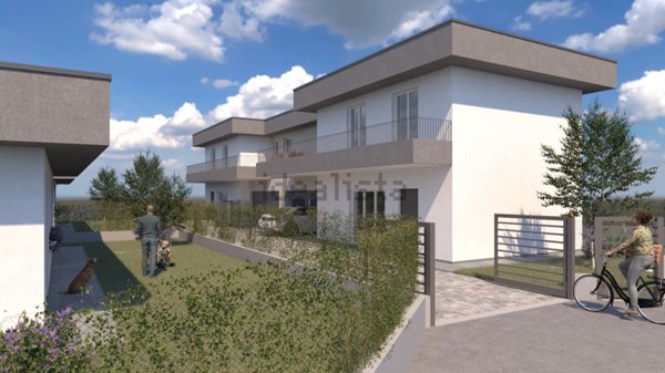 casa indipendente in vendita ad Albiolo