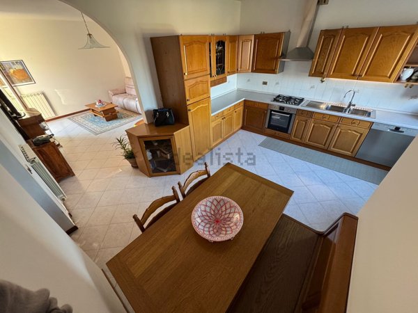 appartamento in vendita ad Albiolo