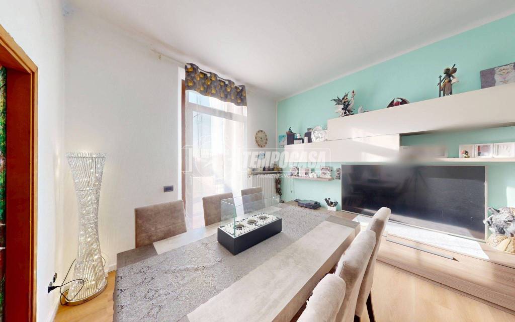 appartamento in vendita ad Albiolo