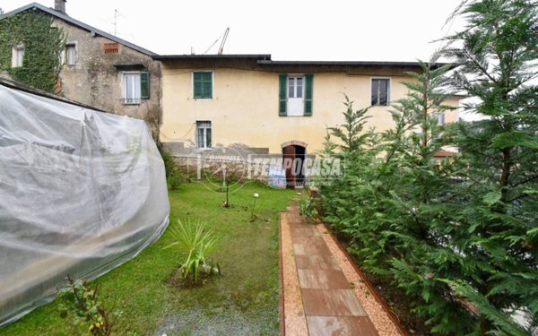 appartamento in vendita ad Albiolo