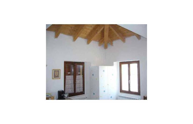 appartamento in vendita ad Albiolo