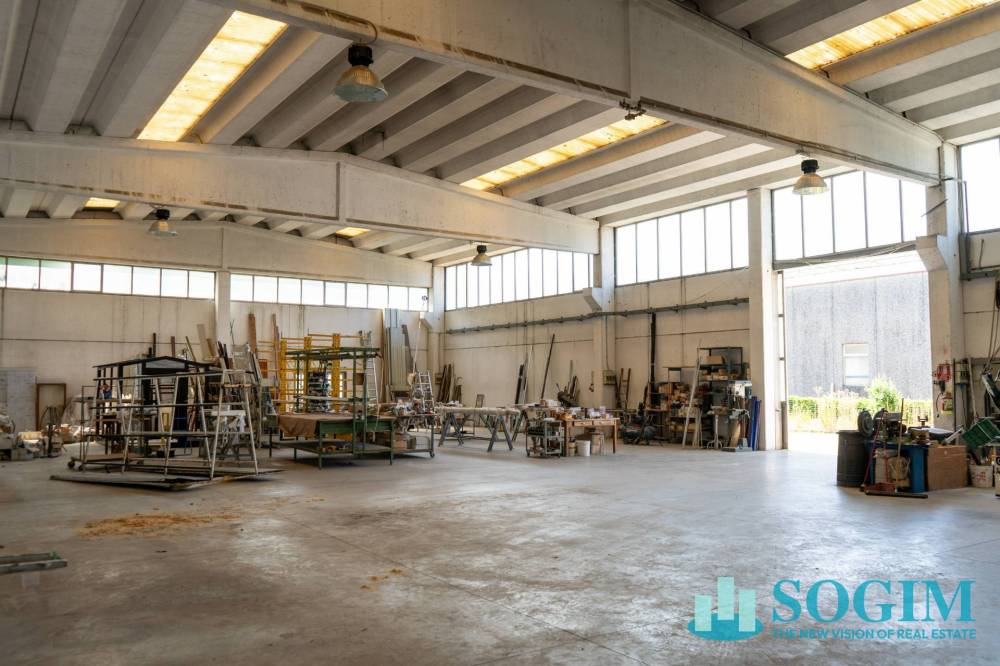 ufficio in vendita ad Albiolo