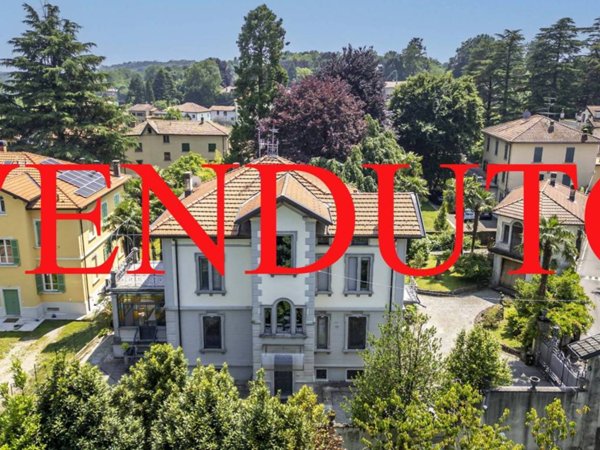 casa indipendente in vendita ad Albiolo