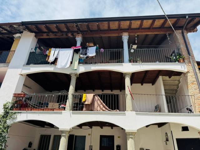 appartamento in vendita ad Albiolo
