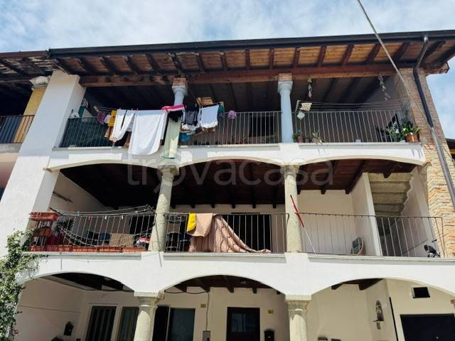 appartamento in vendita ad Albiolo