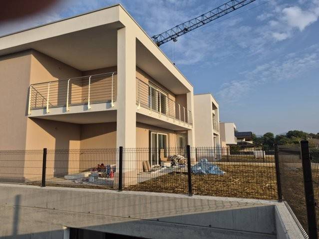 appartamento in vendita ad Albiolo
