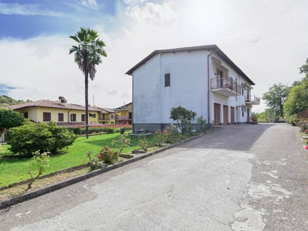 appartamento in vendita ad Albiolo