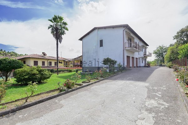 appartamento in vendita ad Albiolo