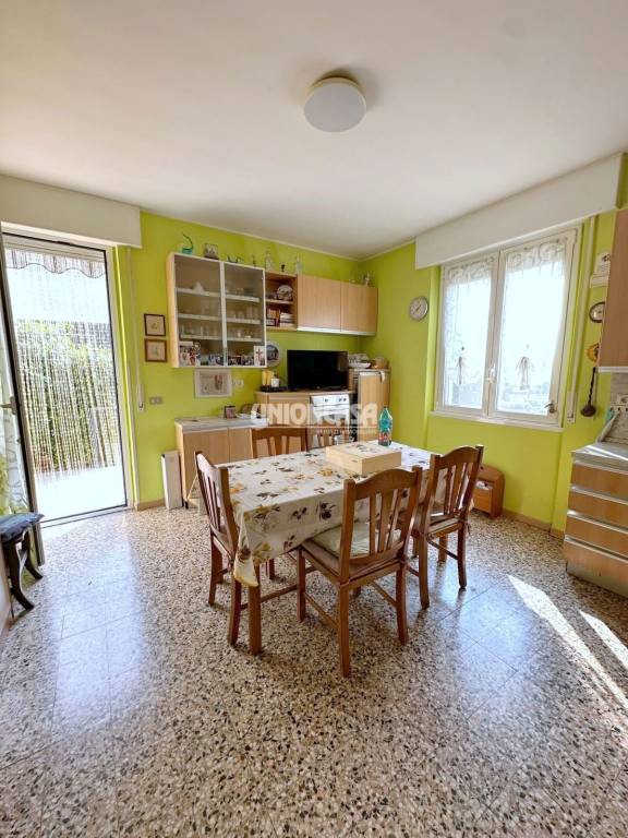 appartamento in vendita ad Albiolo