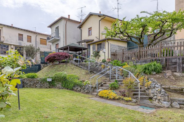 casa indipendente in vendita ad Alserio